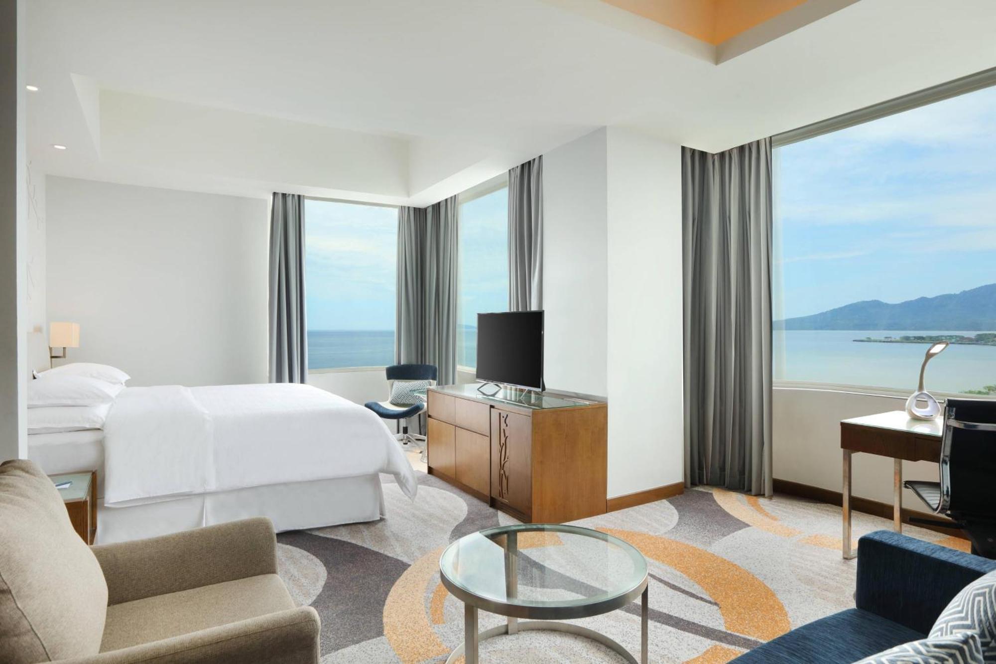 Four Points By Sheraton Manado Eksteriør bilde