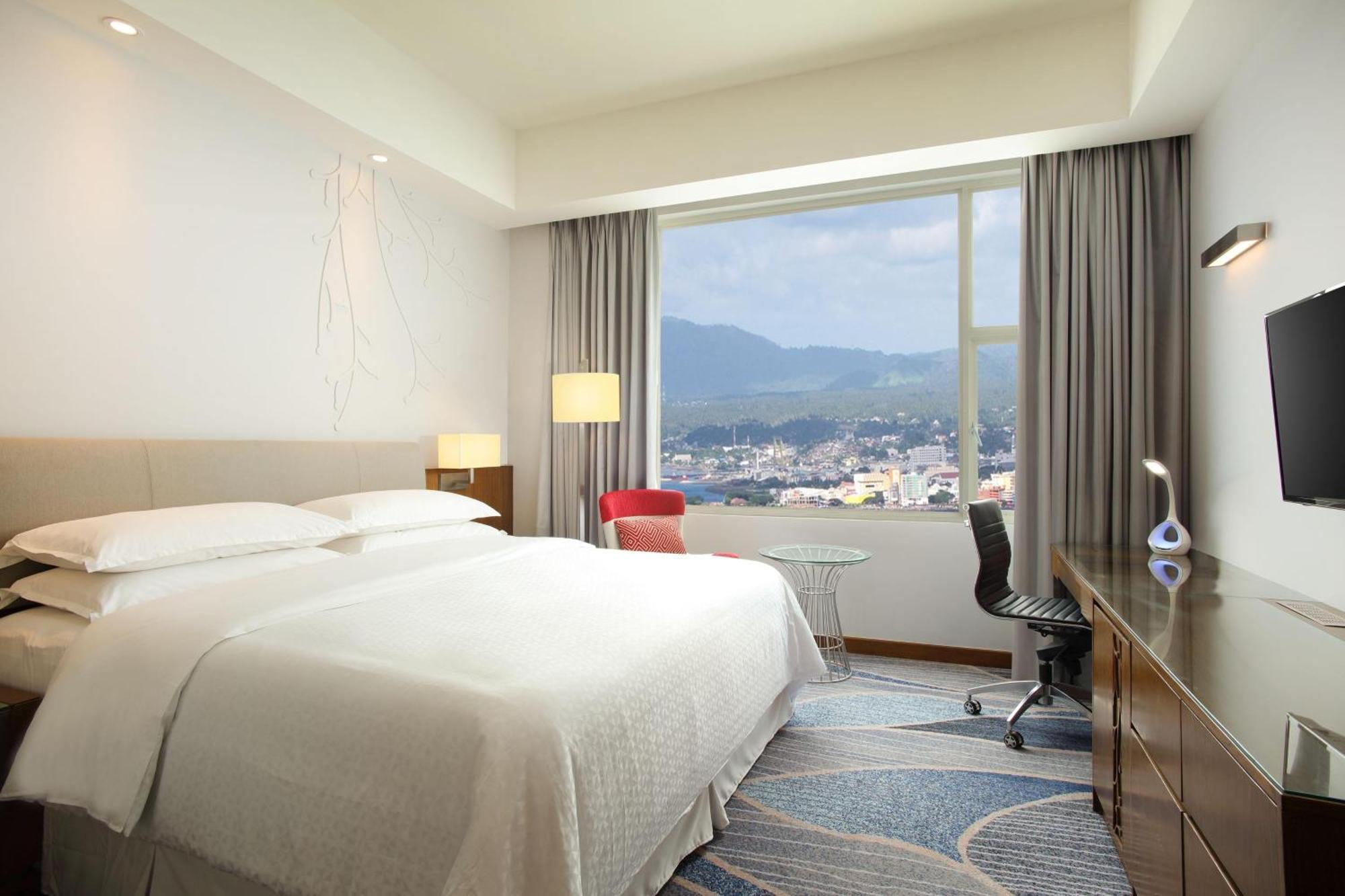 Four Points By Sheraton Manado Eksteriør bilde